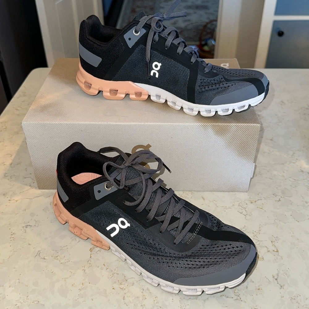 Women’s ON Running Cloud flow six 8 shoes Rock/Rose